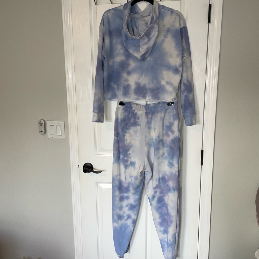 Ladies Set - Picture 2 of 5
